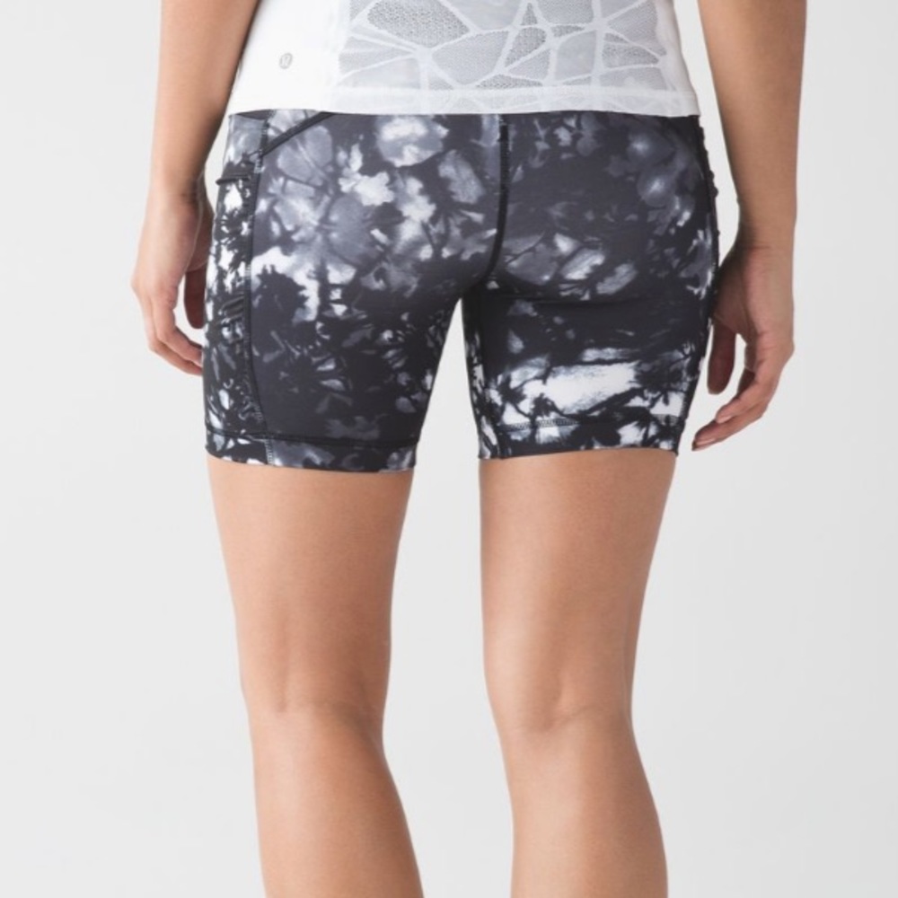 Lululemon Speed Track Short Dusk Dye White Black